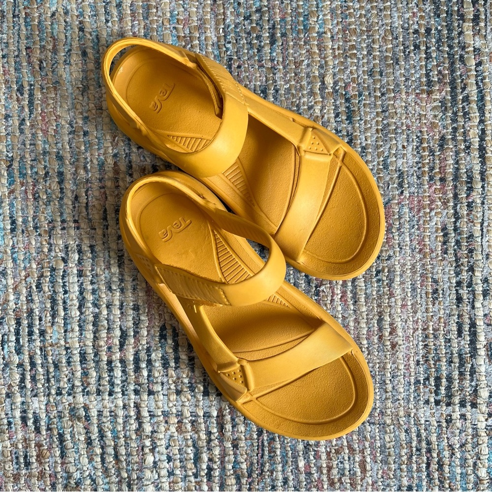 Teva Hurricane Drift Sandals - Mustard Yellow - Size Woman’s 9